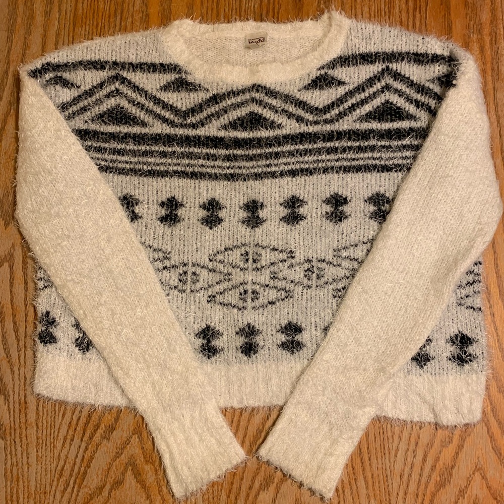 Mudd fuzzy sweater, white with a black design.